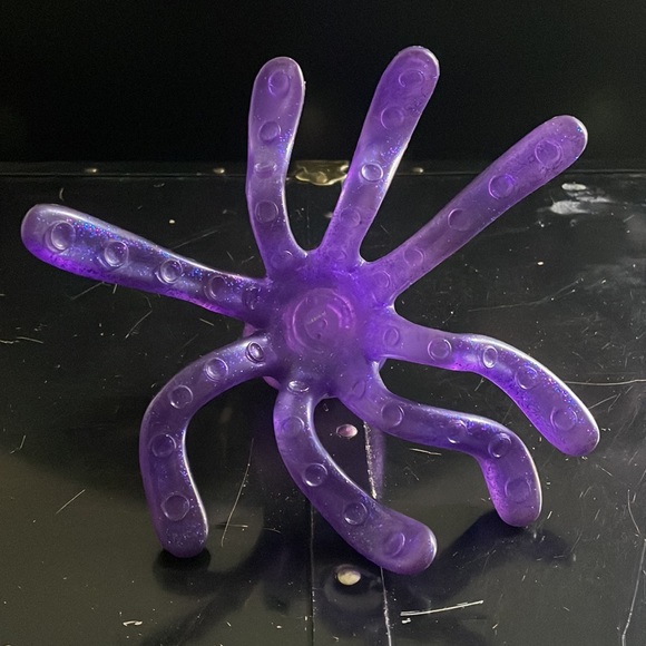 Disney Pixar Toy Story 3 Purple Glitter Stretch the Octopus Flexible Figure - Picture 2 of 4